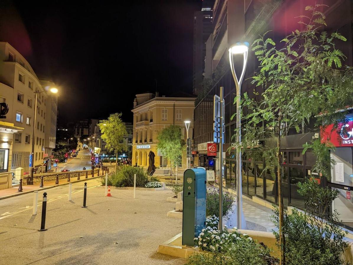 Appartement Hyper Central Et Calme, A 5 Metres De Monaco Бюсолей Екстериор снимка